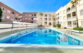 COL/TORREVJA, Apartamento Torrevieja con piscina, 